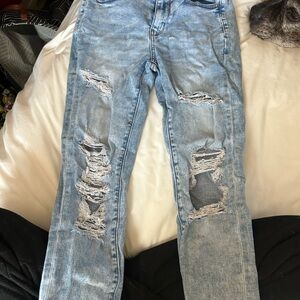 American Eagle Outfitters Light Blue Distressed Skinny Jeans